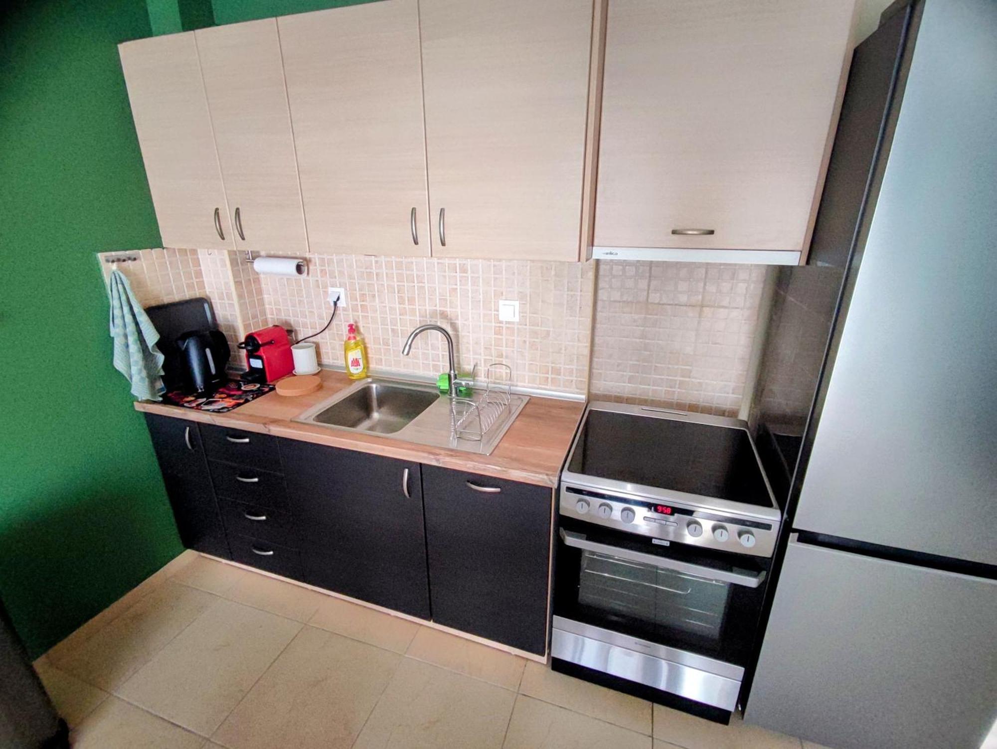 Cozy Apt! Friends & Family - Private Paid Parking Thessaloníki Ngoại thất bức ảnh
