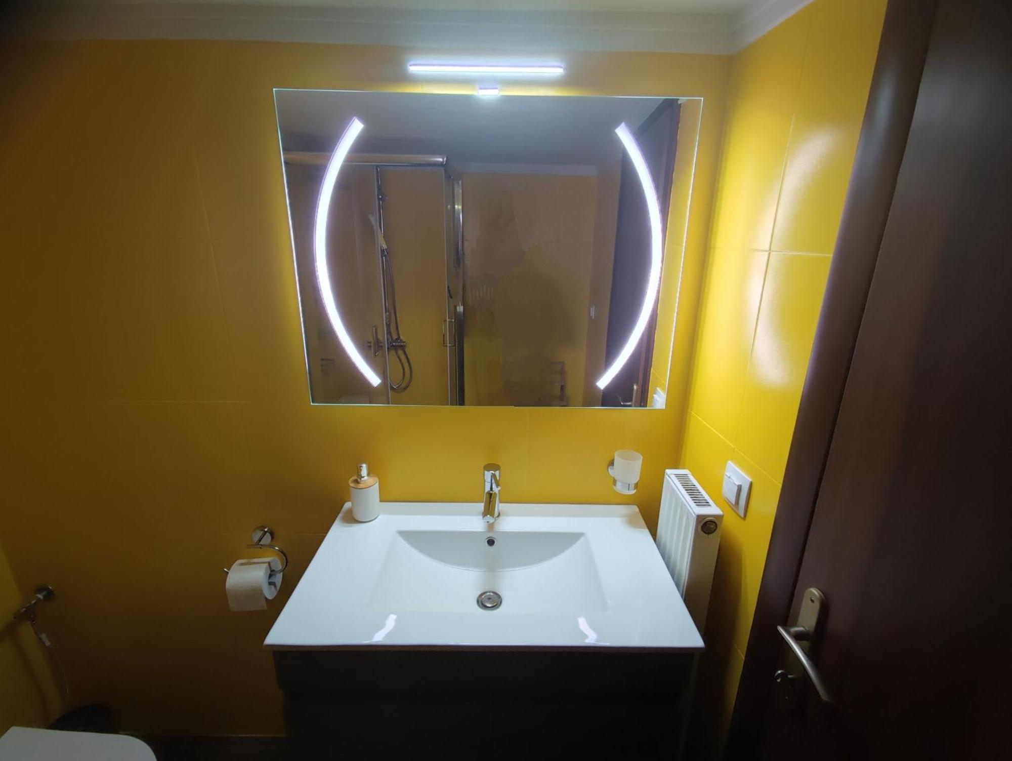 Cozy Apt! Friends & Family - Private Paid Parking Thessaloníki Ngoại thất bức ảnh