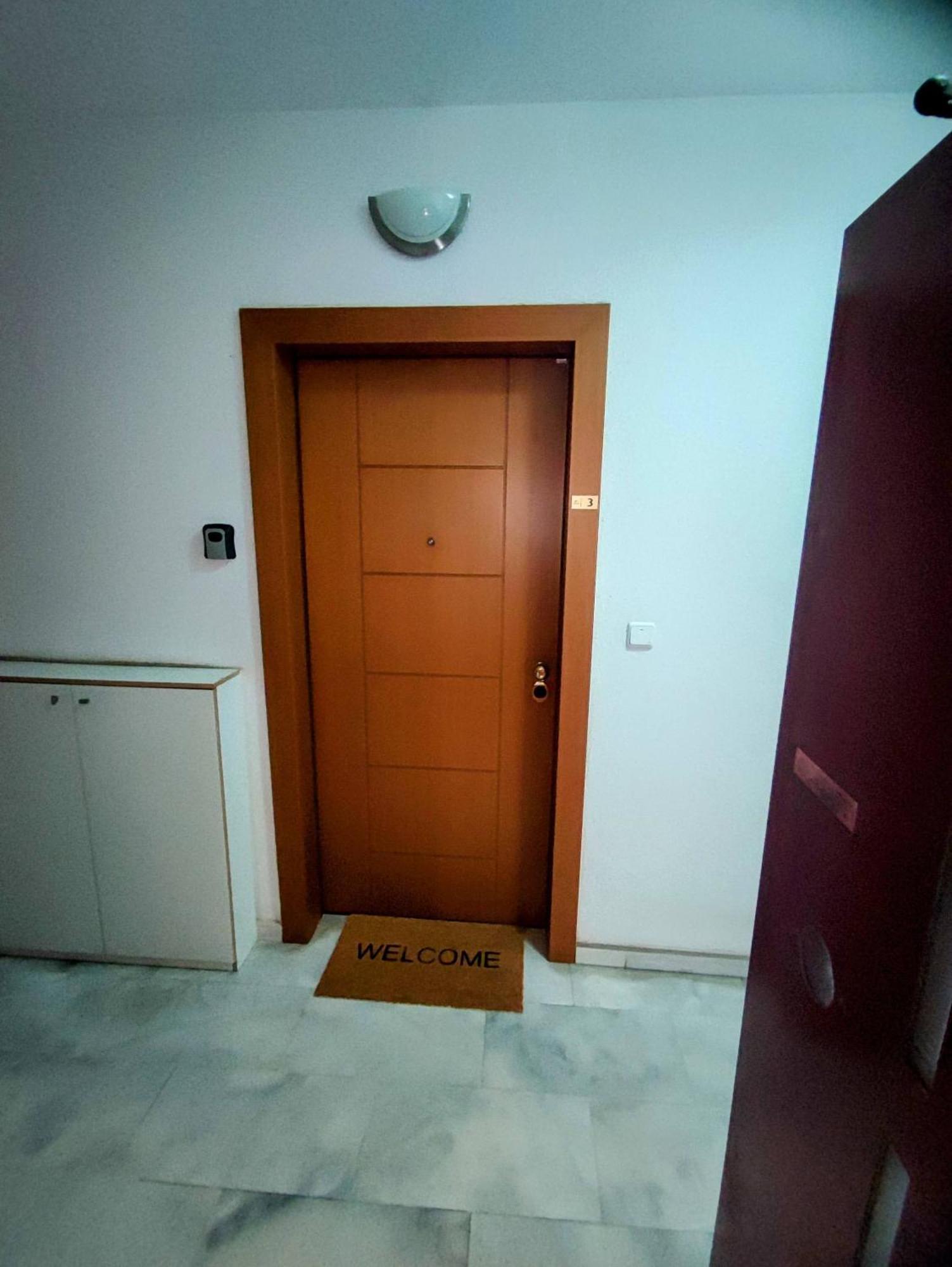 Cozy Apt! Friends & Family - Private Paid Parking Thessaloníki Ngoại thất bức ảnh